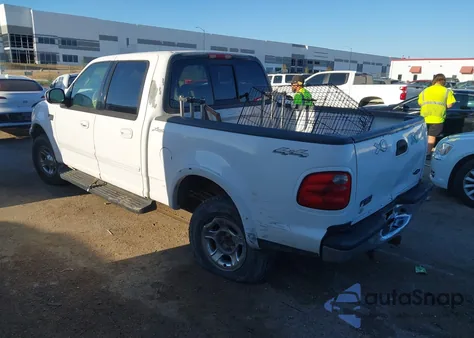 2001 Ford F-150 King Ranch Edition/Lariat/Xlt from USA, damaged, VIN 1FTRW08L21KA41983